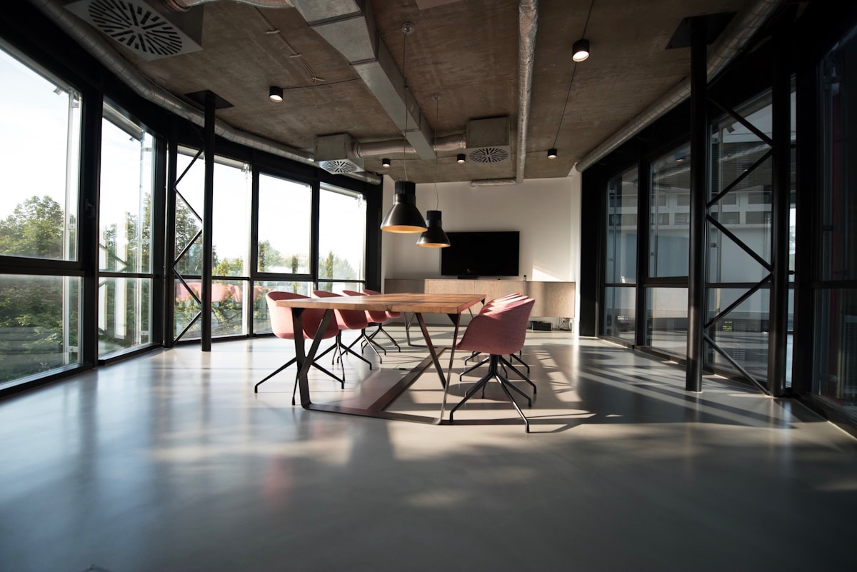 Luxury Wristzenvia Lounge Office